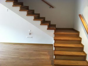 Escaleras de madera a medida