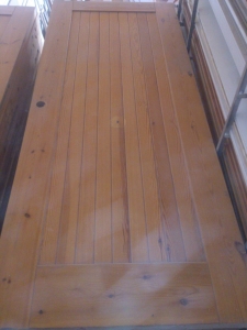 Puerta estilo rústico