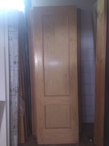 Modelos de puertas de madera en Granada