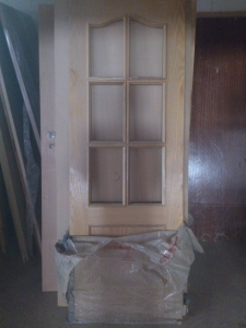 Fabración de puerta de madera interior