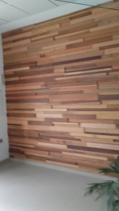 panelado de madera con listones