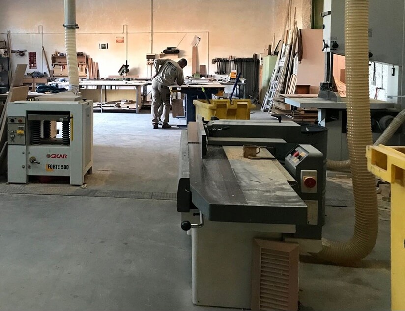 Herramientas en una carpintería